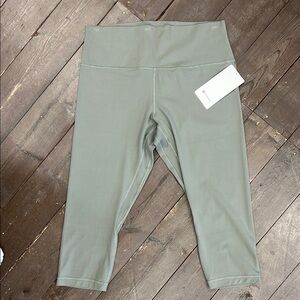 Lululemon Align Gray/Green Crop 21”Leggings. Size 16. NFT